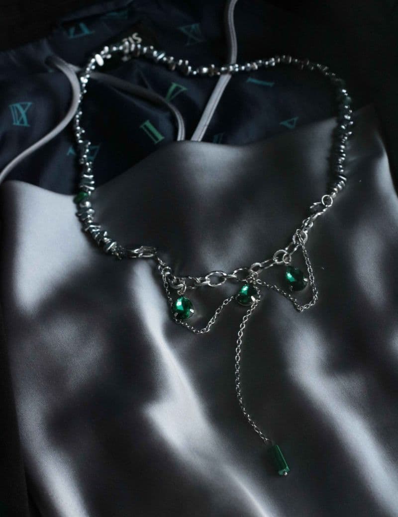 Колье ручной работы из Стразы Swarovski, Малахит, Латунь, Гематин