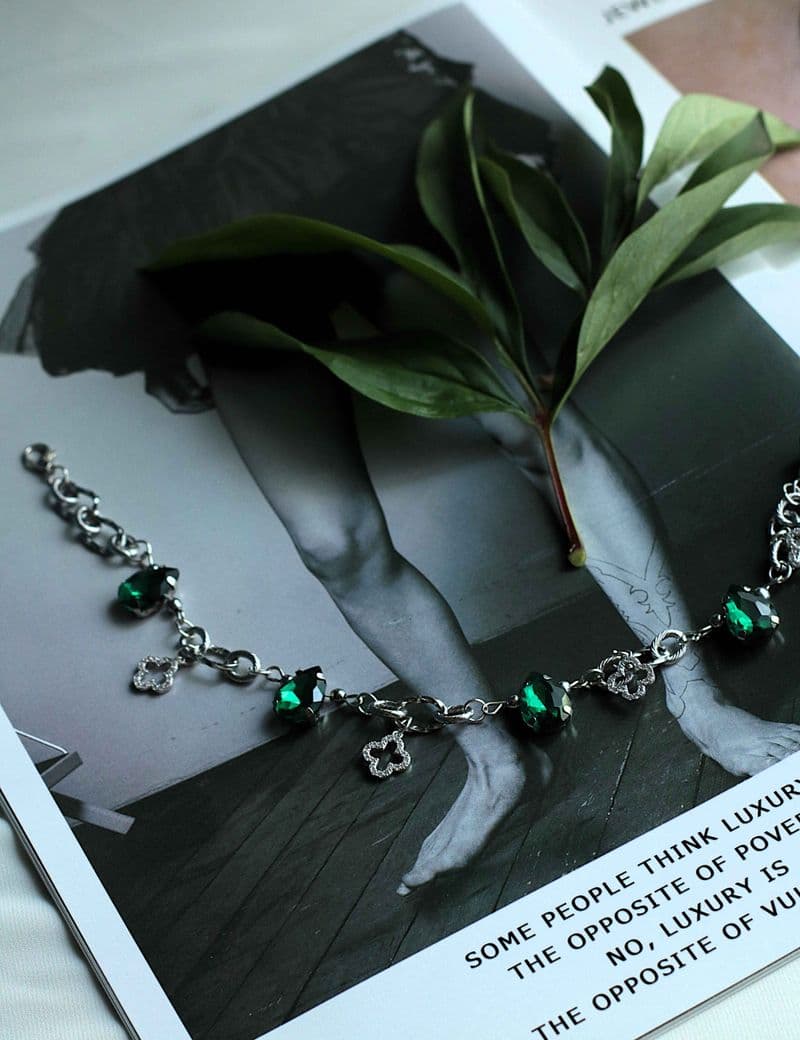 Изумрудный анклет