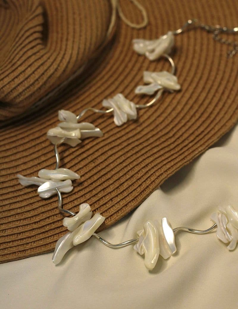 Перламутровый берег