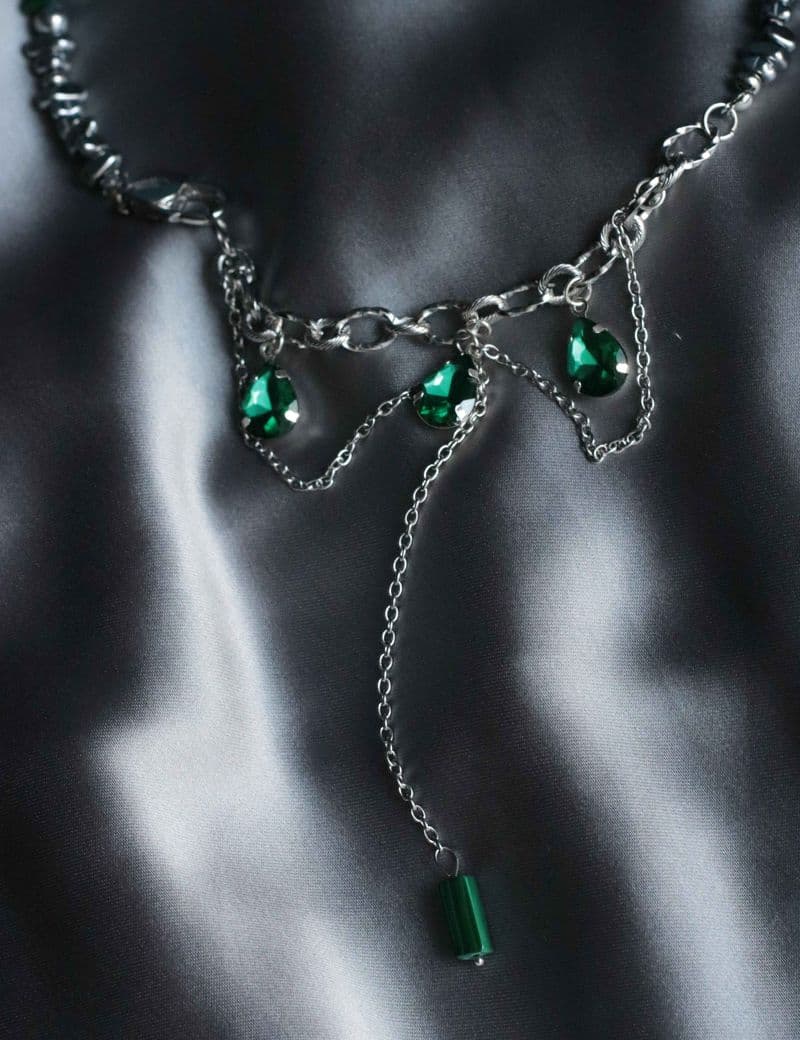 Колье ручной работы из Латунь, Малахит, Стразы Swarovski, Гематин